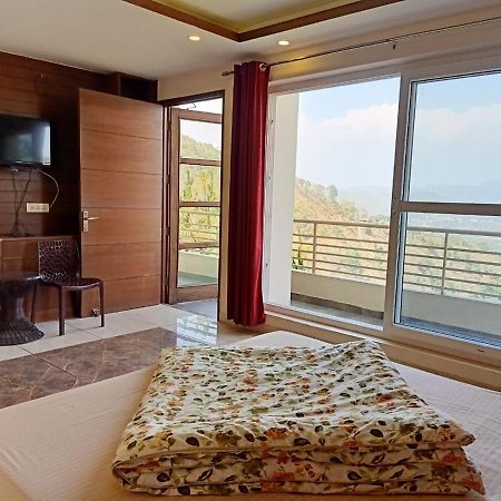 Villa Pine Peak Kasauli Exterior foto