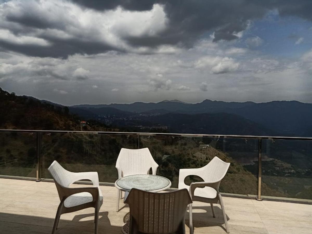 Villa Pine Peak Kasauli Exterior foto